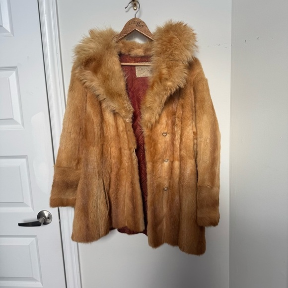 Luxurious vintage red fox fur coat - Picture 3 of 8